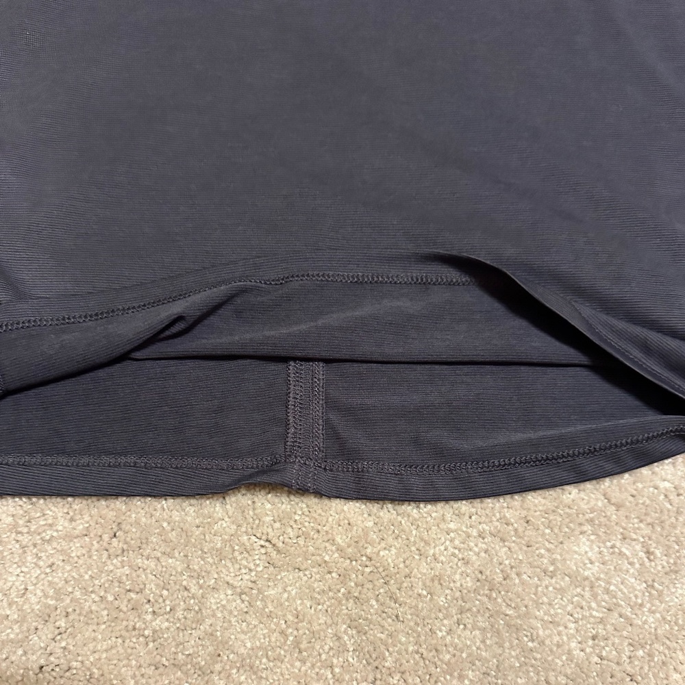Old Navy Active dark navy tee shirt - Picture 7 of 7